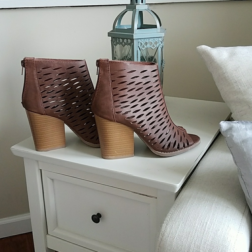 Brand new high heels